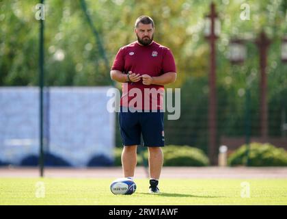 L'entraîneur de Scrum de l'Angleterre Tom Harrison lors de la séance d'entraînement au Stade Eric Estivals, France. Date de la photo : Samedi 16 septembre 2023. Banque D'Images