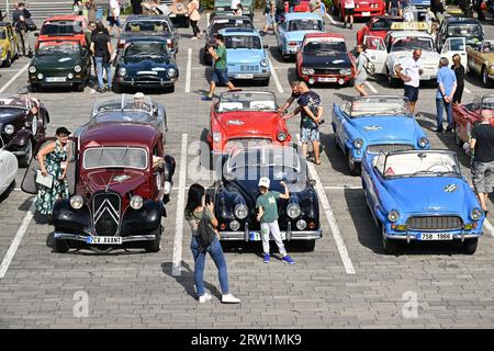 Mlada Boleslav, République tchèque. 16 septembre 2023. Salon des véhicules historiques Concours d'Elegance 2023 à Mlada Boleslav, République tchèque, 16 septembre 2023. Crédit : Radek Petrasek/CTK photo/Alamy Live News Banque D'Images