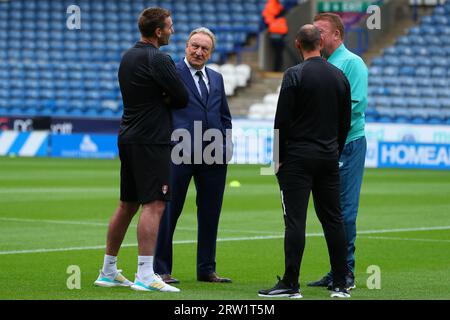 Huddersfield, Royaume-Uni. 16 septembre 2023. Neil Warnock, Manager de Huddersfield Town, lors du Sky Bet Championship Match Huddersfield Town vs Rotherham United au John Smith's Stadium, Huddersfield, Royaume-Uni, le 16 septembre 2023 (photo de Ryan Crockett/News Images) à Huddersfield, Royaume-Uni le 9/16/2023. (Photo de Ryan Crockett/News Images/Sipa USA) crédit : SIPA USA/Alamy Live News Banque D'Images