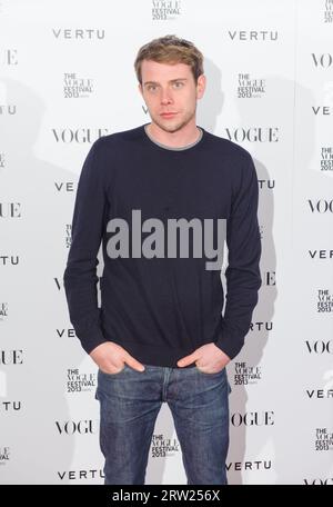 Photo de dossier datée du 27/04/13 de Jonathan Anderson arrivant à la soirée d'ouverture du Vogue Festival, au Southbank Centre, Londres. Date d'émission : samedi 16 septembre 2023. Banque D'Images