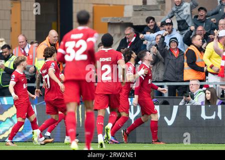 Wolverhampton, Royaume-Uni. 16 septembre 2023. Andrew Robertson de Liverpool (26) célèbre avoir marqué le deuxième but de son équipe lors du match de Premier League entre Wolverhampton Wanderers et Liverpool à Molineux, Wolverhampton, le samedi 16 septembre 2023. (Photo : Gustavo Pantano | MI News) crédit : MI News & Sport / Alamy Live News Banque D'Images