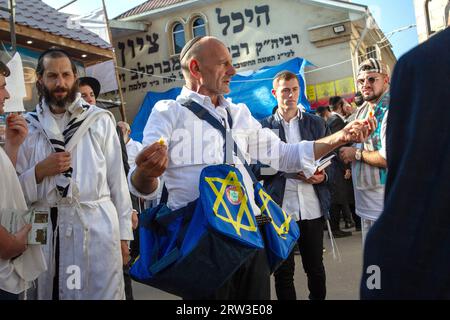 UMAN, UKRAINE - 16 SEPTEMBRE 2023 - les pèlerins hassidiques célèbrent Rosh Hashanah, le nouvel an juif, Uman, région de Tcherkassy, au centre de l'Ukraine. Banque D'Images