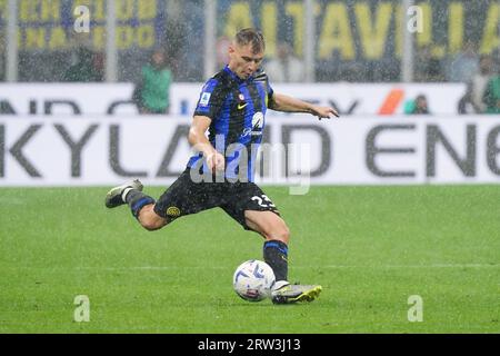 Milan, Italie. 16 septembre 2023. Nicolò Barella (FC Inter) lors du championnat italien Serie A match de football entre le FC Internazionale et l'AC Milan le 16 septembre 2023 au stade Giuseppe Meazza de Milan, Italie - photo Morgese-Rossini/DPPI crédit : DPPI Media/Alamy Live News Banque D'Images