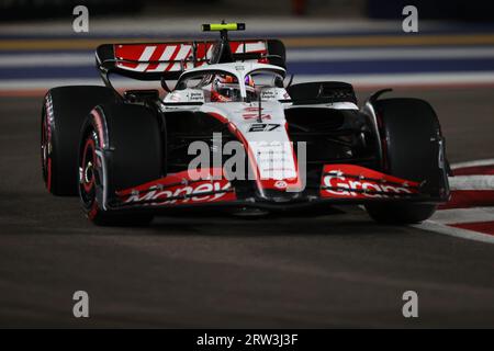 Singapour, Singapour. 16 septembre 2023. SINGAPOUR, circuit de rue de Singapour, 16. Septembre 2023 : #27, Nico HUELKENBERG, HULKENBERG, GER, Haas F1 Team, VF-23, moteur F065 lors du GP Formule 1 à SINGAPOUR 2023 sur le circuit urbain de Singapour, Grand Prix de Formule 1 à Singapour, - image payante - crédit photo : © Jun QIAN/ATPimages (QIAN Jun/ATP/SPP) crédit : SPP Sport Press photo. /Alamy Live News Banque D'Images