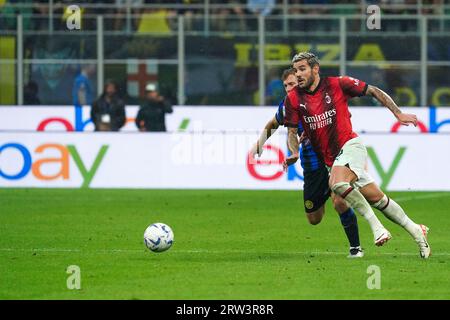Milan, Italie. 16 septembre 2023. Theo Hernandez (#19 AC Milan) lors du championnat italien Serie A match de football entre le FC Internazionale et l'AC Milan le 16 septembre 2023 au stade Giuseppe Meazza de Milan, Italie - photo Morgese-Rossini/DPPI crédit : DPPI Media/Alamy Live News Banque D'Images