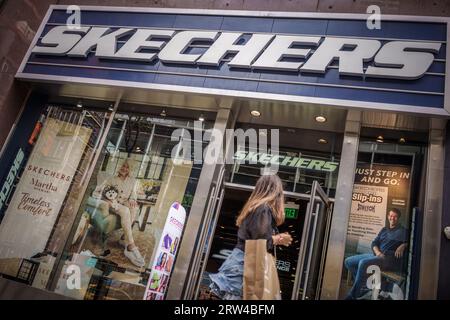 New York, États-Unis. 16 septembre 2023. Le logo de Skechers, pris à Manhattan. Crédit : Michael Kappeler/dpa/Alamy Live News Banque D'Images