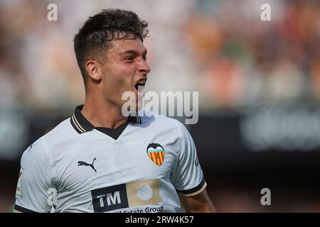 Valencia, Espagne. 16 septembre 2023. Hugo Duro de Valence célèbre un but lors d’un match de football espagnol de la Liga entre Valence et l’Atletico Madrid à Valence, Espagne, le 16 septembre 2023. Crédit : Str/Xinhua/Alamy Live News Banque D'Images