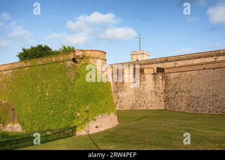 Château de Montjuic à Barcelone, Catalogne, Espagne Banque D'Images