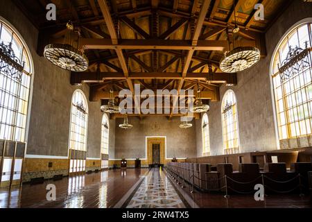 Los Angeles, États-Unis, 14 juillet : intérieur art déco restauré de Union Station Banque D'Images