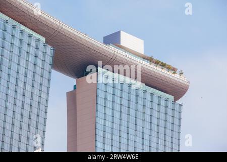 Marina Bay Sands et musée ArtScience libre sur une journée ensoleillée à Singapour Banque D'Images