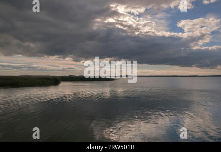 Usedom est une île de la baie de Poméranie de la mer Baltique, séparée du continent par la rivière Peene et la lagune Szczecin. C'est le Banque D'Images