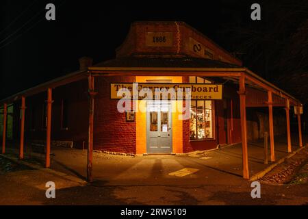 Maldon, Australie, 27 juin 2014 : Noël en juillet est célébré dans les devantures et High St à Maldon, Victoria, Australie Banque D'Images