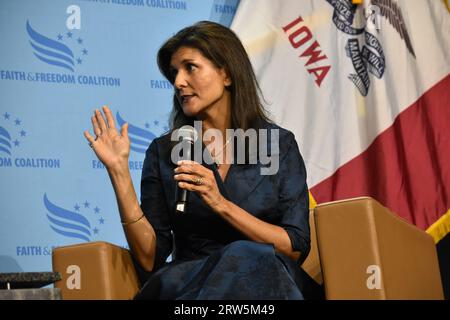 Des Moines, États-Unis. 16 septembre 2023. Nikki Haley prononce un discours dans des Moines. Les candidats à la présidence courtisent les évangéliques de l'Iowa lors du 3e banquet annuel d'automne de la Iowa Faith & Freedom Coalition. (Photo de Kyle Mazza/SOPA Images/Sipa USA) crédit : SIPA USA/Alamy Live News Banque D'Images