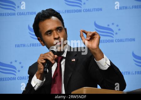 Des Moines, États-Unis. 16 septembre 2023. Vivek Ramaswamy prononce un discours à des Moines. Les candidats à la présidence courtisent les évangéliques de l'Iowa lors du 3e banquet annuel d'automne de la Iowa Faith & Freedom Coalition. (Photo de Kyle Mazza/SOPA Images/Sipa USA) crédit : SIPA USA/Alamy Live News Banque D'Images