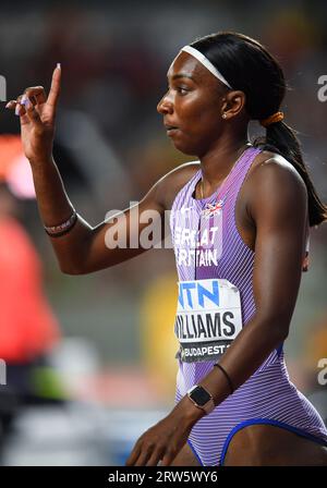 Bianca Williams de GB & ni concourant dans les manches de 4x100m féminines le septième jour des Championnats du monde d’athlétisme au Centre national d’athlétisme de Banque D'Images