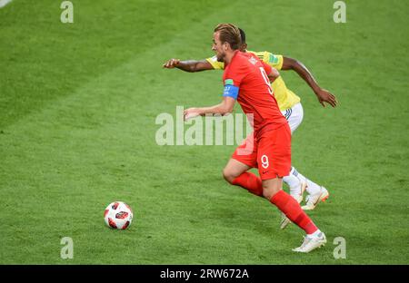 Moscou, Russie – 3 juillet 2018. L'attaquant de l'équipe nationale de football d'Angleterre Harry Kane et le milieu de terrain colombien Jefferson Lerma lors de la coupe du monde 2018 ronde O. Banque D'Images