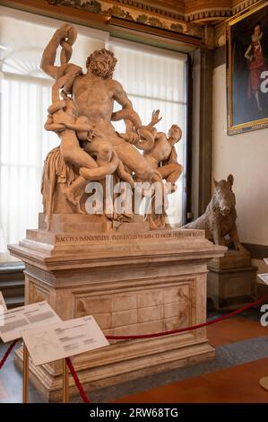 Une sculpture de Laocoon, prêtre troyen et ses fils écrasés par des serpents de mer, sculptée par le Florence Baccio Bandinelli (1493 - 1560). C'est moi Banque D'Images