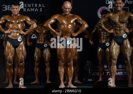 Bangkok, Thaïlande. 16 septembre 2023. L'athlète de culturisme masculin pose sur scène lors des Championnats thaïlandais de muscle et de physique 2023 le 16 septembre 2023. Au Central Rama 2 Department Store, Bangkok, Thaïlande. (Photo de Teera Noisakran/Pacific Press/Sipa USA) crédit : SIPA USA/Alamy Live News Banque D'Images