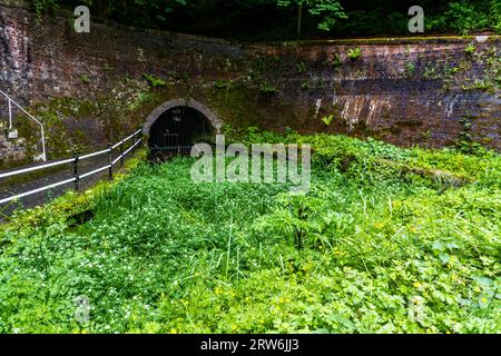 James Brindley Original Harecastle tunnel entrée. The Trent and Mersey Canal Kidsgrove, Newcastle-under-Lyme. Banque D'Images