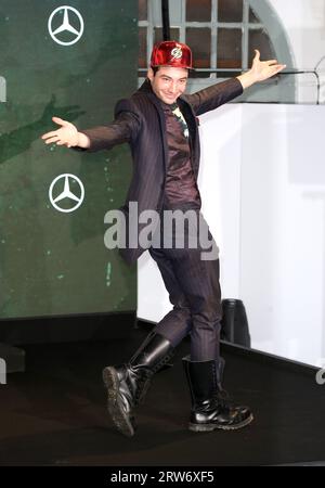 Ezra Miller assiste au photocall de la Ligue de Justice au Collège de Londres. Banque D'Images