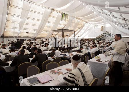 Non exclusive : UMAN, UKRAINE - 16 SEPTEMBRE 2023 - les pèlerins hassidiques célèbrent Rosh Hashanah, le nouvel an juif, Uman, région de Tcherkassy, centre d'Ukra Banque D'Images