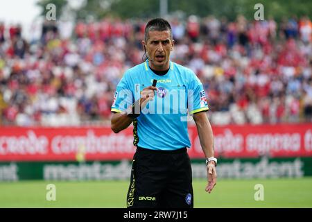 Monza, Italie. 17 septembre 2023. Livio Marinelli (Refeere) pendant AC Monza vs US Lecce, match de football italien Serie A à Monza, Italie, septembre 17 2023 crédit : Agence photo indépendante/Alamy Live News Banque D'Images