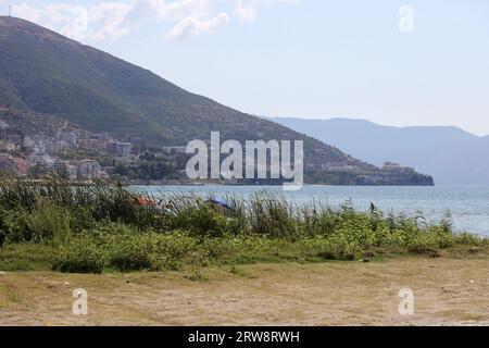 Vlorë, Albanie, dimanche 2 septembre 2023 centre-ville de Vlora Albanie connue aussi sous plusieurs autres noms est la deuxième plus grande ville portuaire d'Albanie Banque D'Images