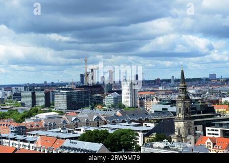 Une vue de l'Église chrétienne de l'Église de notre Sauveur à Copenhague, Danemark. Banque D'Images