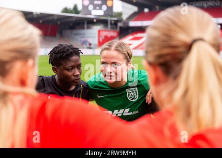 Aalborg, Danemark. 17 septembre 2023. La gardienne Amanda Brunholt (1) du FC Nordsjaelland vue lors du match de Gjensidige Kvindeliga entre AAB Women et FC Nordsjaelland à Aalborg Portland à Aalborg. (Crédit photo : Gonzales photo - Balazs Popal). Banque D'Images