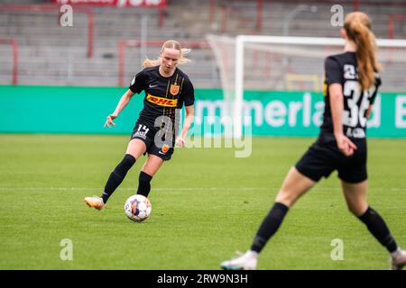 Aalborg, Danemark. 17 septembre 2023. Nikoline Dudek (14) du FC Nordsjaelland vu lors du match de Gjensidige Kvindeliga entre AAB Women et FC Nordsjaelland à Aalborg Portland à Aalborg. (Crédit photo : Gonzales photo - Balazs Popal). Banque D'Images