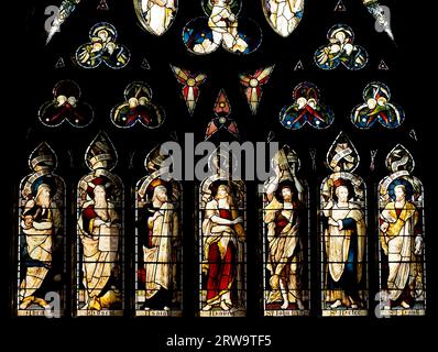 Fenêtre est par Heaton, Butler et Bayne, Holy Trinity Church, Leamington Spa, Warwickshire, Angleterre, Royaume-Uni Banque D'Images