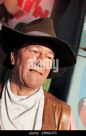 NEW YORK, États-Unis, JUIN 12 : l'acteur John Wayne comme réplique de cire à Madame Tussauds, Times Square. 12 juin 2012 à New York City, USA ÉDITORIAL Banque D'Images