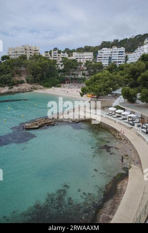 Majorque, Espagne - 1 juillet 2023 : ses Illetes et Illetes Beach, Palma de Majorque, îles Baléares, Espagne Banque D'Images