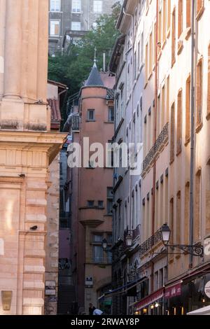 Rue de la Loge dans le Vieux Lyon, France. Banque D'Images