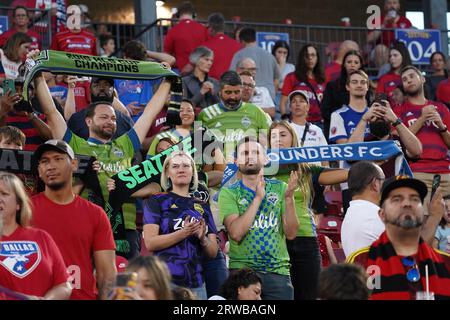 Frisco, États-Unis. 16 septembre 2023. Frisco, Texas, États-Unis : les fans de Seattle montrent leur soutien lors du match en MLS entre le FC Dallas et le Seattle Sounders FC joué au Toyota Stadium le samedi 16 septembre 2023. (Photo de Javier Vicencio/Eyepix Group/Sipa USA) crédit : SIPA USA/Alamy Live News Banque D'Images