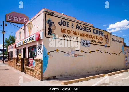 Carte de la route 66 peinte sur le mur du café joe et Aggies sur la route 66 à holbrook arizona. Excellente cuisine mexicaine et américaine Banque D'Images