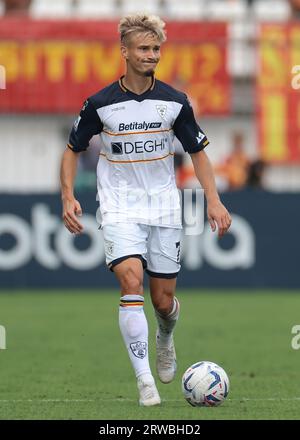 Monza, Italie. 17 septembre 2023. Pontus Almqvist de l'US Lecce pendant le match de Serie A au U-Power Stadium, Monza. Le crédit photo devrait se lire : Jonathan Moscrop/Sportimage crédit : Sportimage Ltd/Alamy Live News Banque D'Images