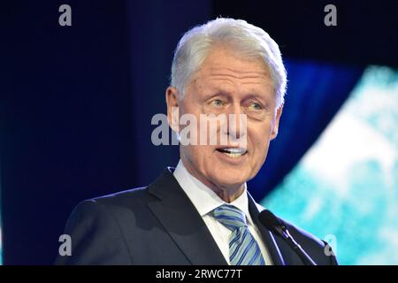 Manhattan, États-Unis. 18 septembre 2023. L'ancien président américain Bill Clinton prononce un discours lors de la réunion Clinton Global Initiative 2023 à Manhattan. Crédit : SOPA Images Limited/Alamy Live News Banque D'Images