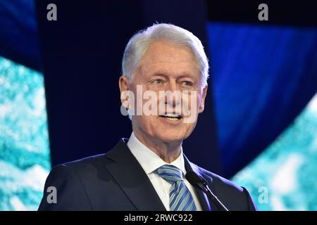 Manhattan, États-Unis. 18 septembre 2023. L'ancien président américain Bill Clinton prononce un discours lors de la réunion Clinton Global Initiative 2023 à Manhattan. (Photo de Kyle Mazza/SOPA Images/Sipa USA) crédit : SIPA USA/Alamy Live News Banque D'Images