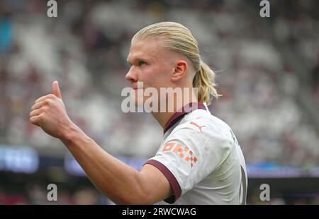 Erling Haaland de Manchester City regarde. Match de Premier League, West Ham Utd contre Manchester City au London Stadium, Queen Elizabeth Olympic Park Banque D'Images