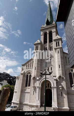 AIX-les-bains, France. 10 juin, 2023.vue de l'église notre-Dame ou de l'ancienne collégiale notre-Dame-de-l'Assomption à Aix-les-bains, France Banque D'Images