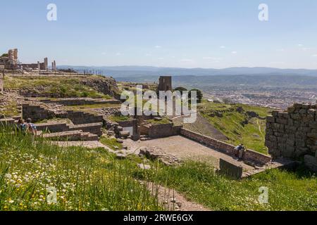 Site de fouilles, champ de ruines, ancienne ville de Pergame, Bergama, Turquie Banque D'Images