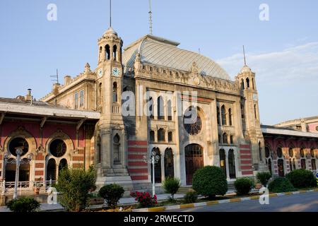 La gare de Sirkeci architecture historique, dernière station de l'Orient Express à Istanbul, Turquie Banque D'Images