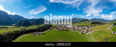 Drone shot, Abtenau, Osterhorngruppe, Tennengebirge, Tennengau, Land Salzburg, Autriche Banque D'Images