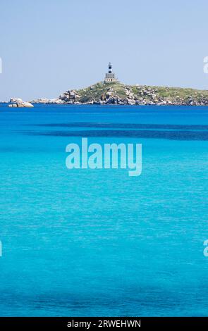 L'Isola dei Cavoli avec phare près de Villasimius Banque D'Images