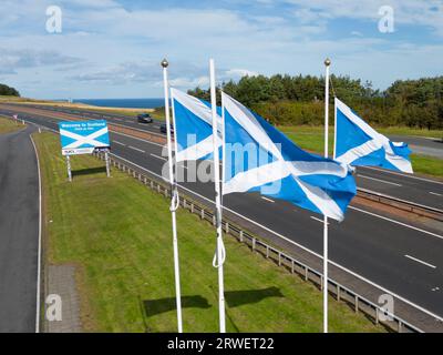 Vue aérienne de la frontière anglo-écossaise (Angleterre / Écosse) sur l'A1 à Lamberton dans Scottish Borders, Écosse, Royaume-Uni Banque D'Images