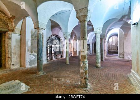 Gerace Calabria Italie. La crypte de la cathédrale normande Banque D'Images
