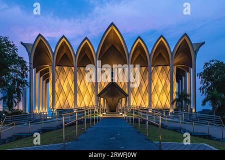 Bornéo cultures Museum, une partie du complexe du musée Sarawak à Kuching, Malaisie Banque D'Images