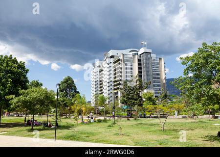 Medellín/Antioquia/Colombie ; 27 août 2023 : Construction intelligente des entreprises publiques de Medellin. Banque D'Images