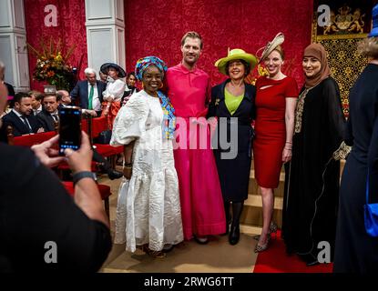 La Haye, pays-Bas. 19 septembre 2023. LA HAYE - député Sjoerd Warmerdam (2e l, D66) avant le discours du Trône au Théâtre Royal. Le discours du Trône est lu par le roi Willem-Alexander au théâtre parce que le Ridderzaal n'est pas disponible en raison de la rénovation du Binnenhof. ANP REMKO DE WAAL netherlands Out - belgique Out Credit : ANP/Alamy Live News Banque D'Images